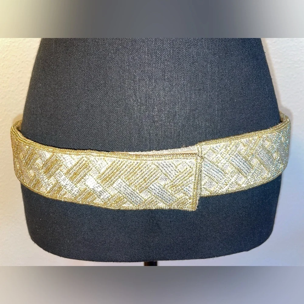 NWT - Vintage Le Regale Gold Cross Pattern Beaded Belt - Size L